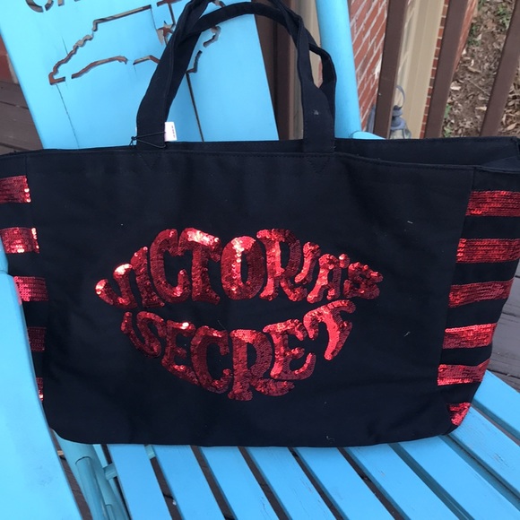 Victoria Secret Carry Bag NWT Sequins Red & Black Retail $58 - Picture 9 of 9